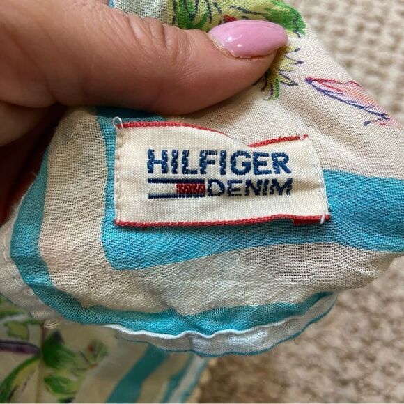 Large Square Hilfiger Denim Brand Floral Print Scarf - Picture 8 of 9